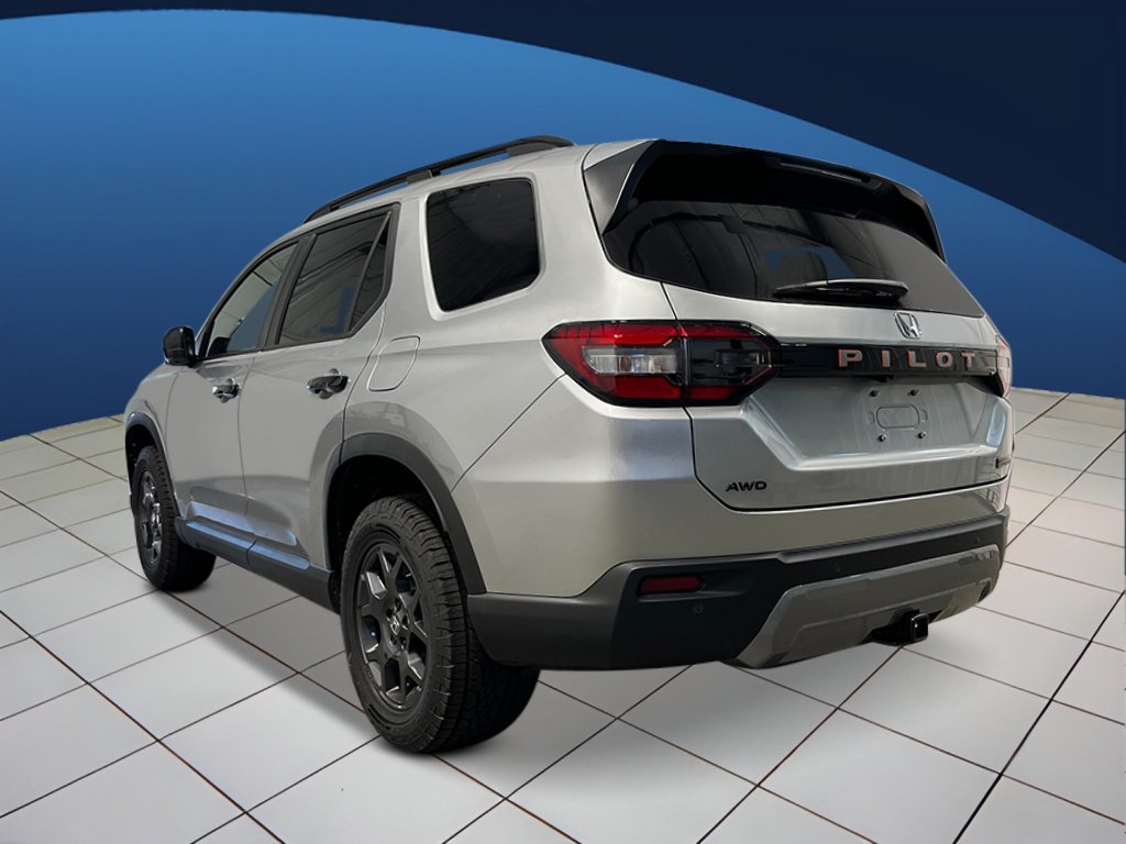 New 2026 Honda Pilot TrailSport image 3