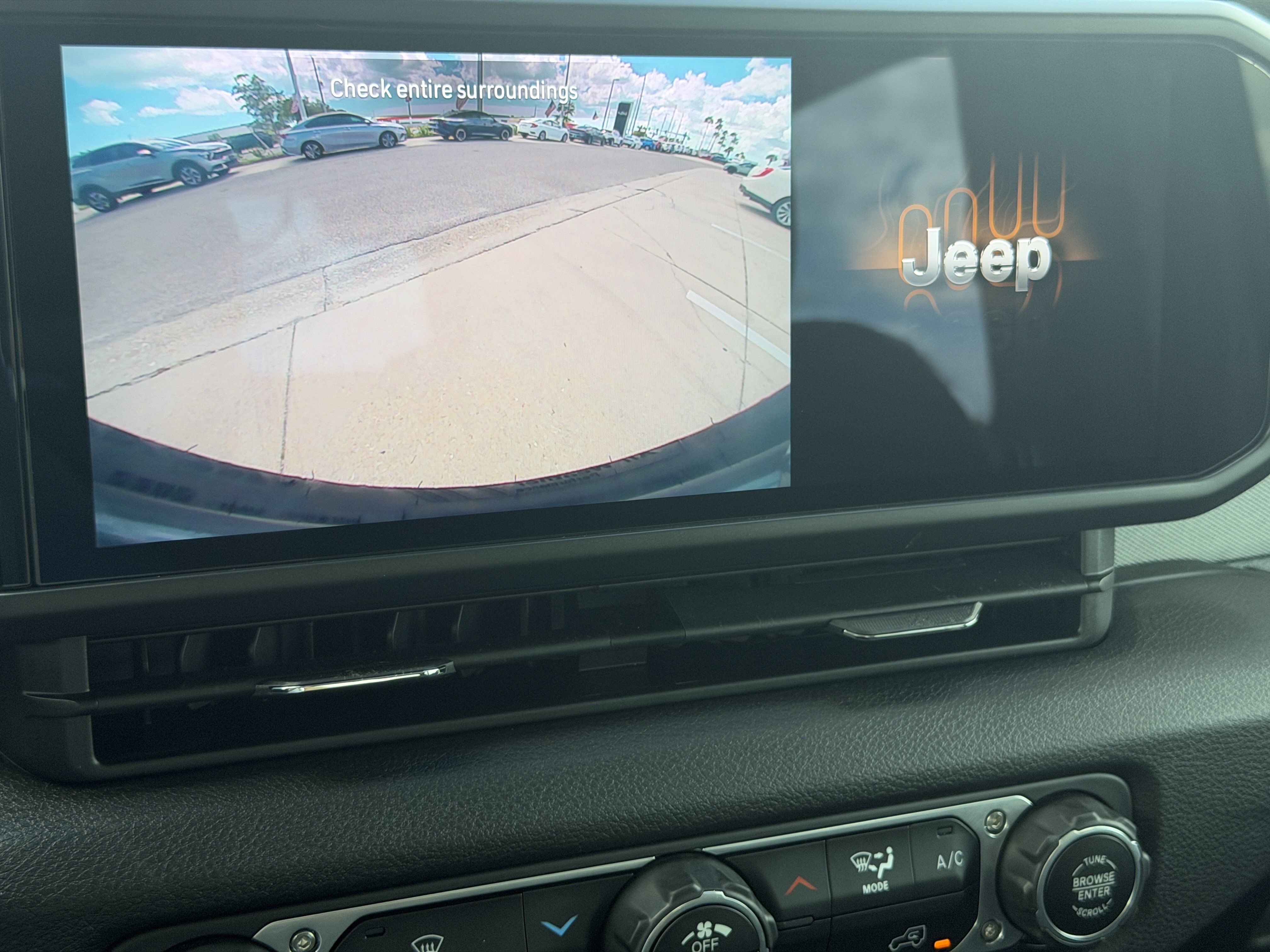 Used 2024 Jeep Wrangler Sport AWD/4WD image 23