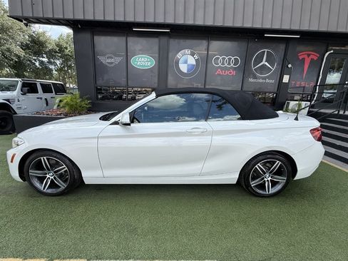 Used 2017 BMW 230i Convertible RWD image 9