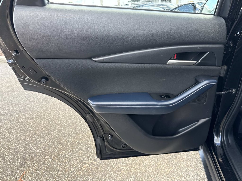 Used 2021 MAZDA CX-30 FWD 2.5 S image 12