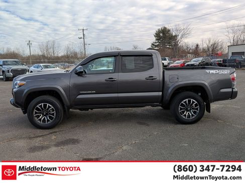 Certified 2023 Toyota Tacoma TRD Off-Road image 6