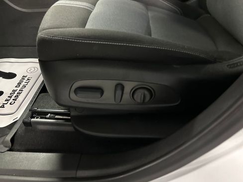 Used 2023 Chevrolet Blazer LT w/ Convenience Package image 13