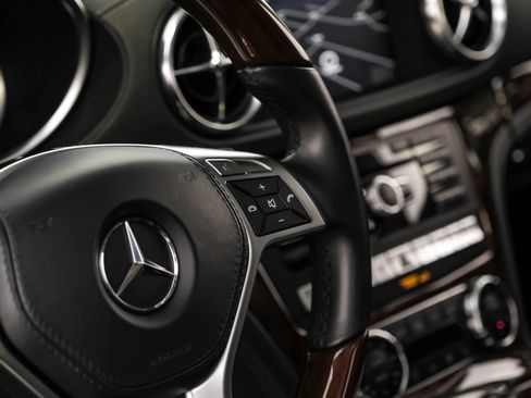 Used 2013 Mercedes-Benz SL 550 SL 550 Roadster 2D image 17