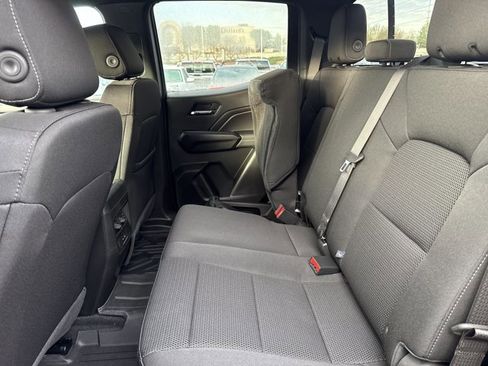 New 2026 GMC Canyon Elevation w/ Convenience Package image 6