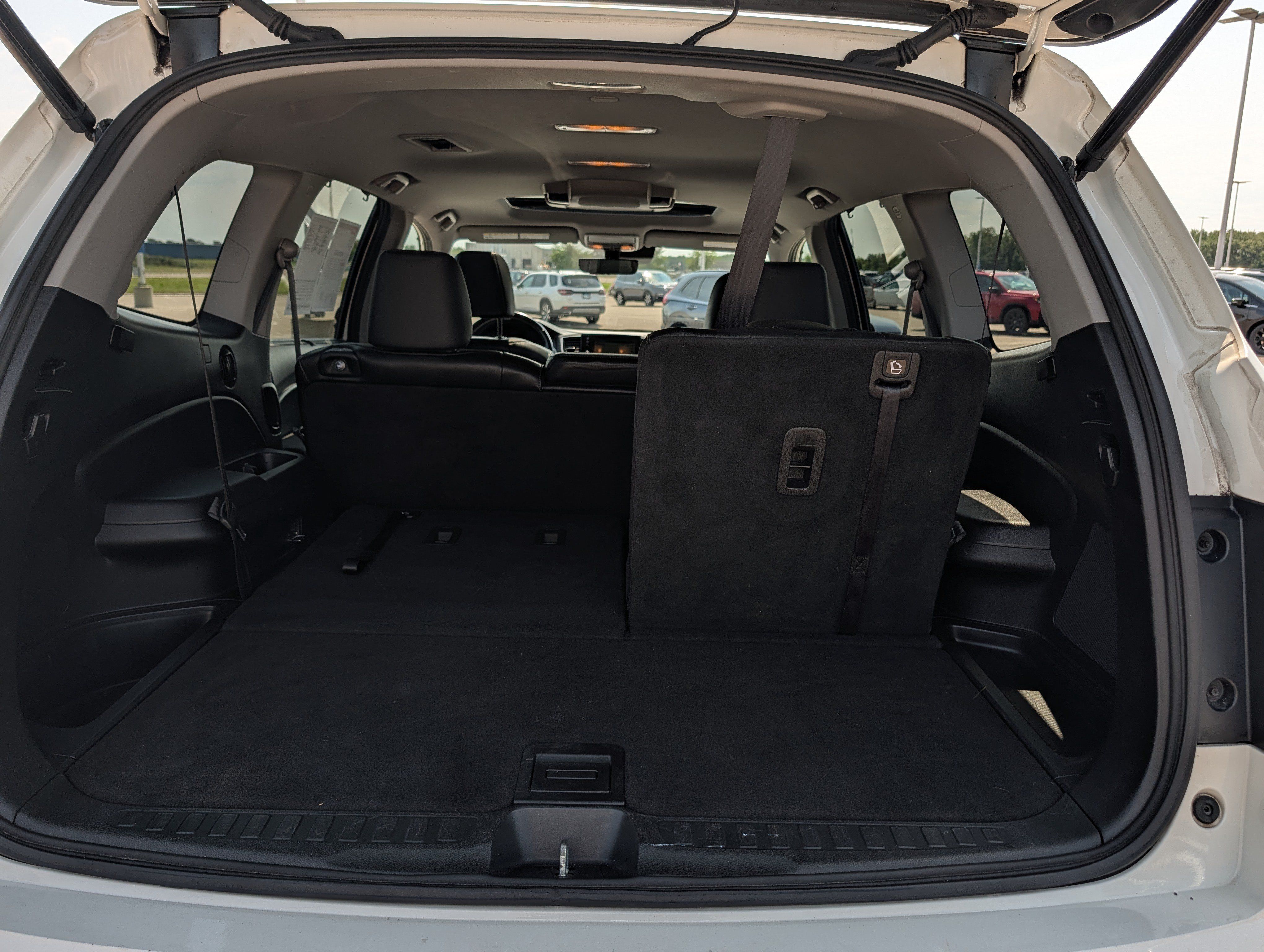 Used 2019 Honda Pilot Touring image 18