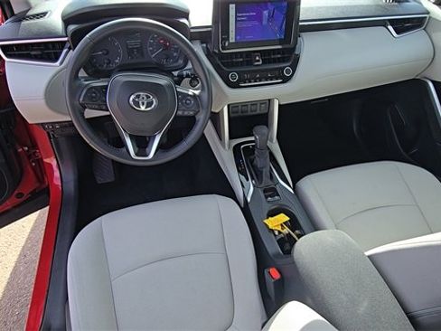 Used 2023 Toyota Corolla Cross LE image 18