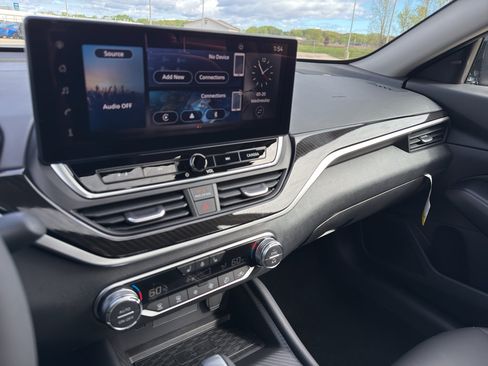 New 2026 Nissan Altima 2.5 SR AWD/4WD image 21