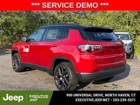 New 2025 Jeep Compass Limited w/ Sun & Sound Group image 4