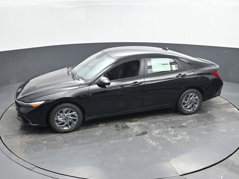 New 2026 Hyundai Elantra Blue image 38