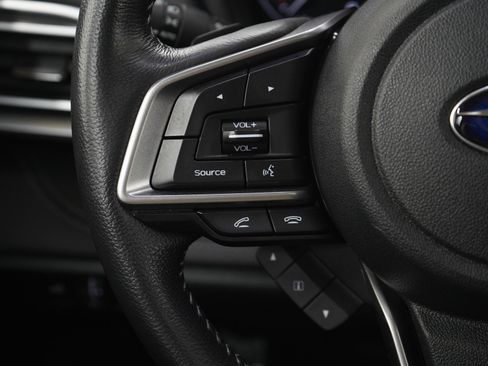 Used 2022 Subaru Outback Limited image 25