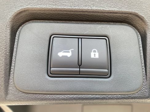 New 2026 Nissan Rogue SV FWD image 6