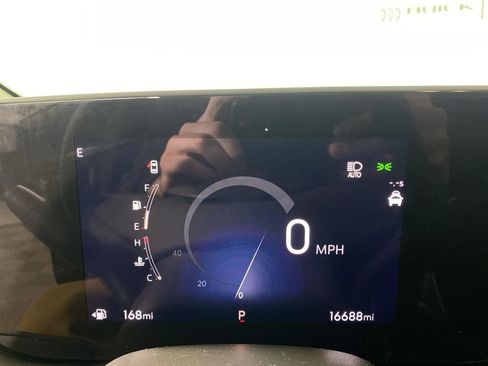 Used 2024 Buick Encore GX Sport Touring w/ Comfort Package FWD image 15