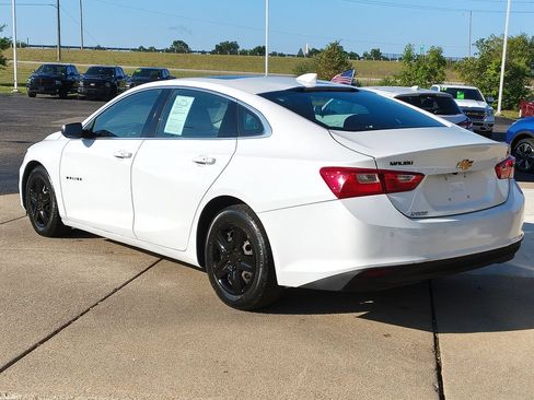 Used 2018 Chevrolet Malibu LT w/ True North Edition FWD image 17