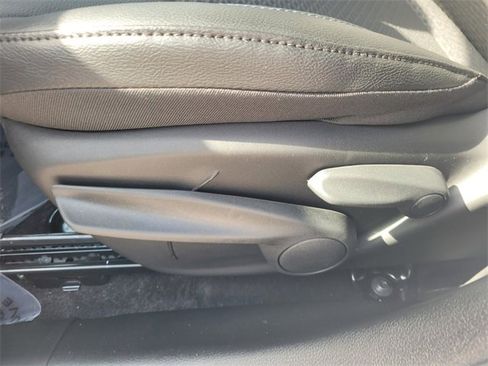 New 2026 Jeep Compass Latitude image 5