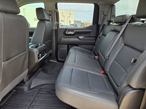 Used 2022 GMC Sierra 1500 SLT AWD/4WD image 15
