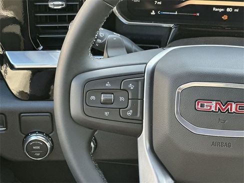 New 2026 GMC Sierra 1500 Elevation w/ LPO, Elevation Black Package image 9