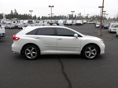 Used 2009 Toyota Venza AWD image 6