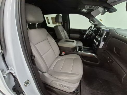 Used 2020 GMC Sierra 1500 SLT image 29
