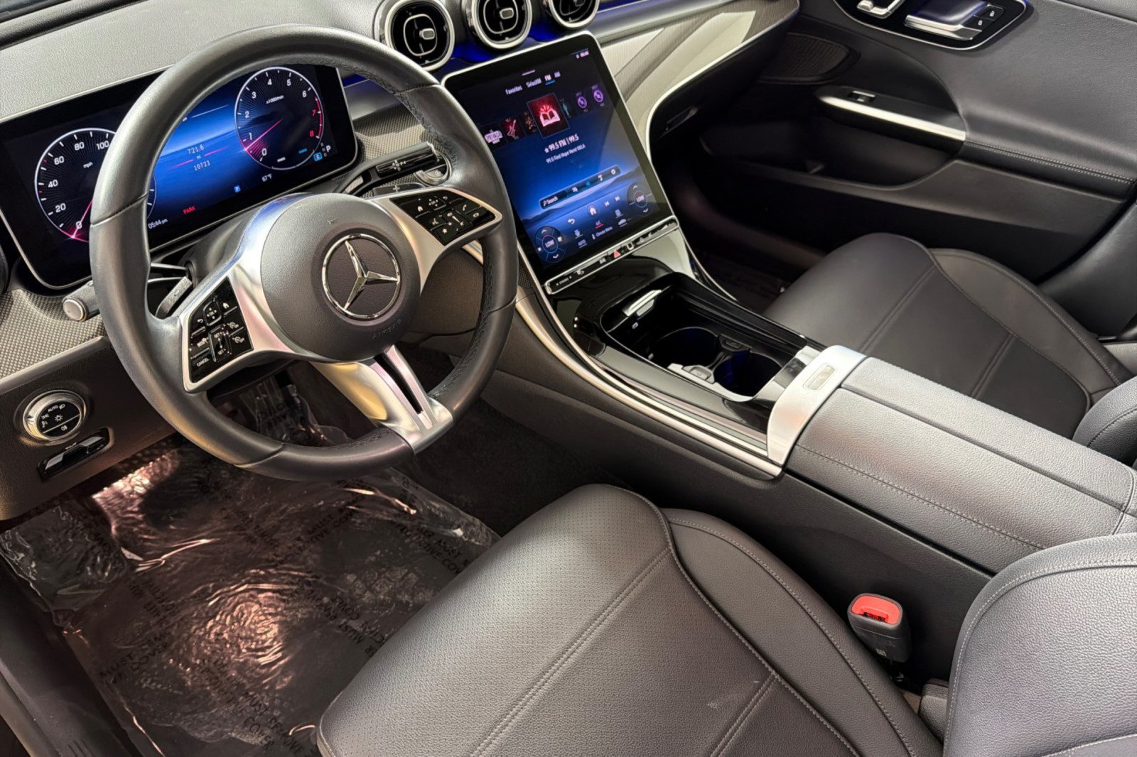 Used 2024 Mercedes-Benz C 300 Sedan image 9