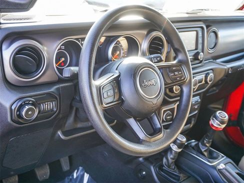 Used 2020 Jeep Wrangler Sport image 16