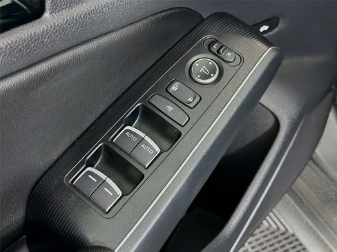 Used 2023 Honda Civic Touring image 21