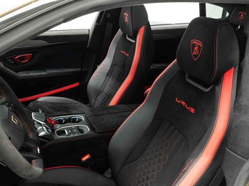 Used 2024 Lamborghini Urus Performante image 12