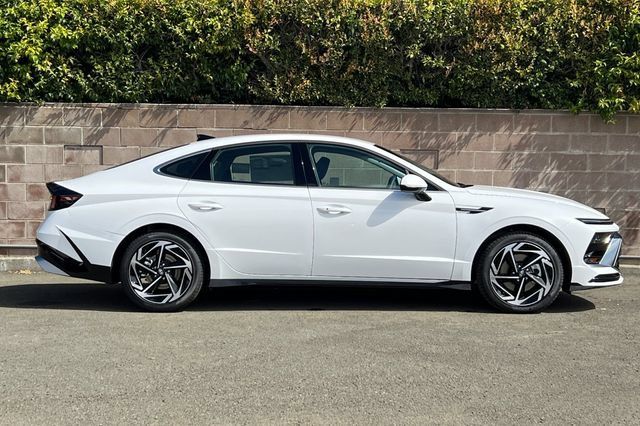 New 2026 Hyundai Sonata SEL FWD image 5