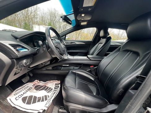 Used 2017 Lincoln MKZ Premiere AWD/4WD image 9