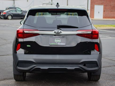 Used 2021 Kia Seltos LX AWD/4WD image 8