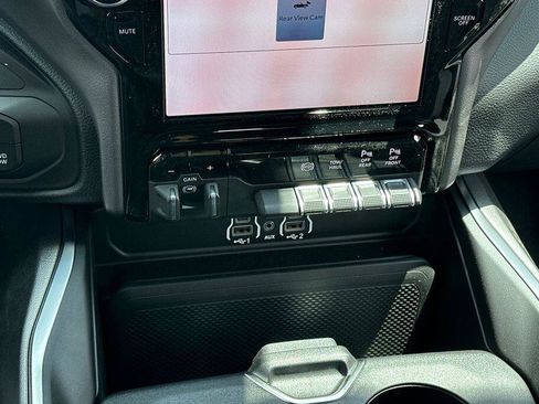 New 2026 RAM 2500 Big Horn AWD/4WD image 19