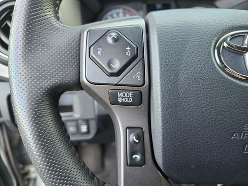 Used 2019 Toyota Tacoma TRD Off-Road w/ Technology Package image 25