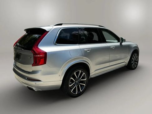 Used 2017 Volvo XC90 T6 Momentum w/ Vision Package AWD/4WD image 9