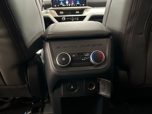 New 2026 Ford Explorer Active w/ Active Comfort Package image 23