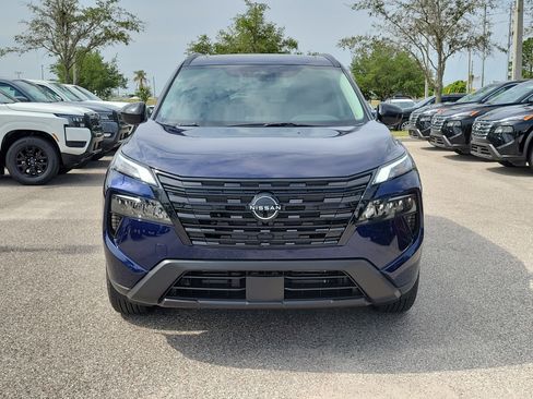 Used 2026 Nissan Rogue Dark Armor FWD image 2