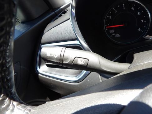 Used 2020 Chevrolet Equinox LT AWD/4WD image 18