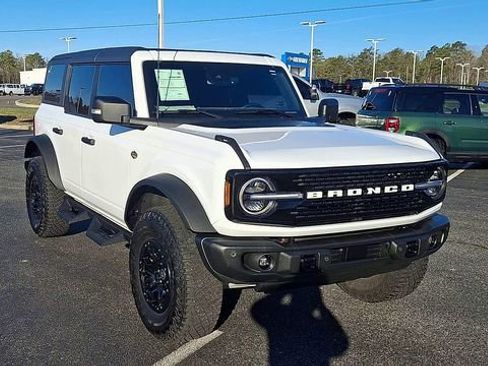 Certified 2023 Ford Bronco Wildtrak image 2