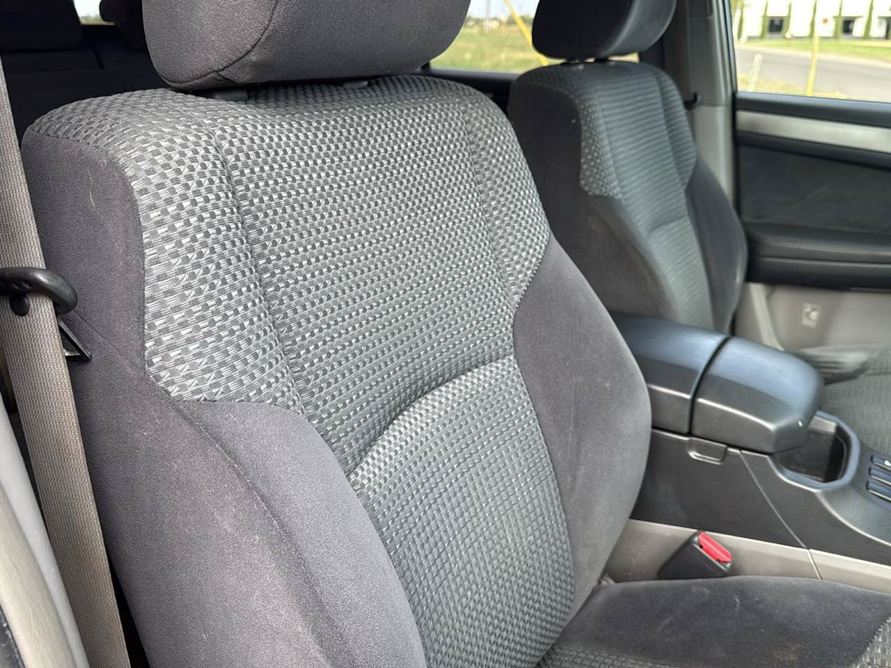 Used 2005 Toyota 4Runner SR5 AWD/4WD image 46