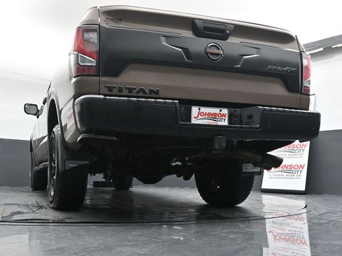 Used 2021 Nissan Titan PRO-4X w/ Pro-4x Convenience Package image 39