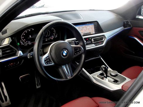 Used 2022 BMW 330i Sedan w/ M Sport Package RWD image 29