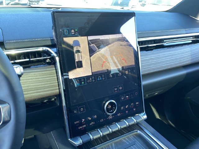 Used 2025 GMC Sierra EV Denali AWD/4WD image 29