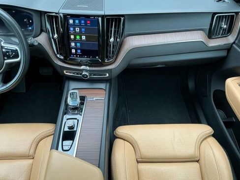Used 2022 Volvo XC60 B5 Inscription w/ Advanced Package image 16
