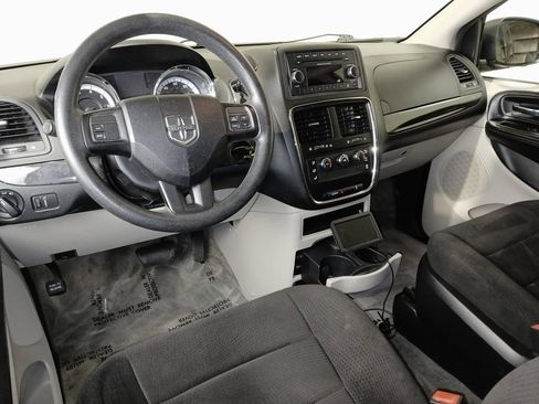 Used 2013 Dodge Grand Caravan American Value Package image 10