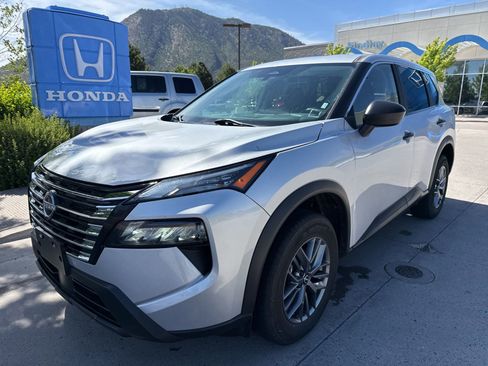 Used 2024 Nissan Rogue S AWD/4WD image 1