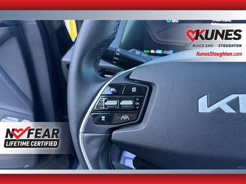 Used 2024 Kia EV6 Wind image 28