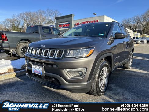 Used 2020 Jeep Compass Latitude AWD/4WD image 1