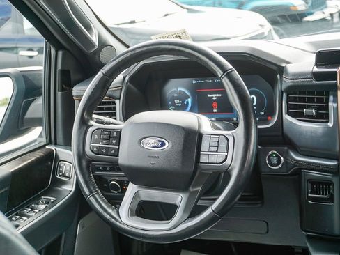 Used 2022 Ford F150 Lightning Lariat AWD/4WD image 17