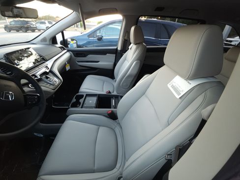 New 2026 Honda Odyssey EX-L image 10