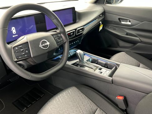 New 2026 Nissan Sentra SV w/ SV Convenience Package FWD image 15