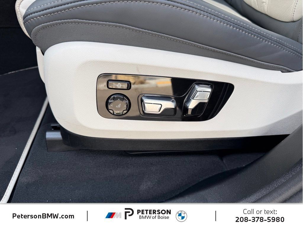Used 2026 BMW ALPINA XB7 AWD/4WD image 33