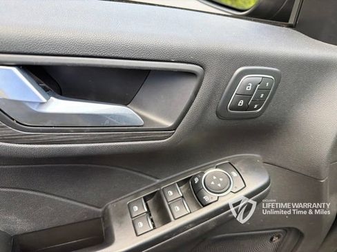 Used 2023 Ford Escape Platinum w/ Premium Technology Package AWD/4WD image 12